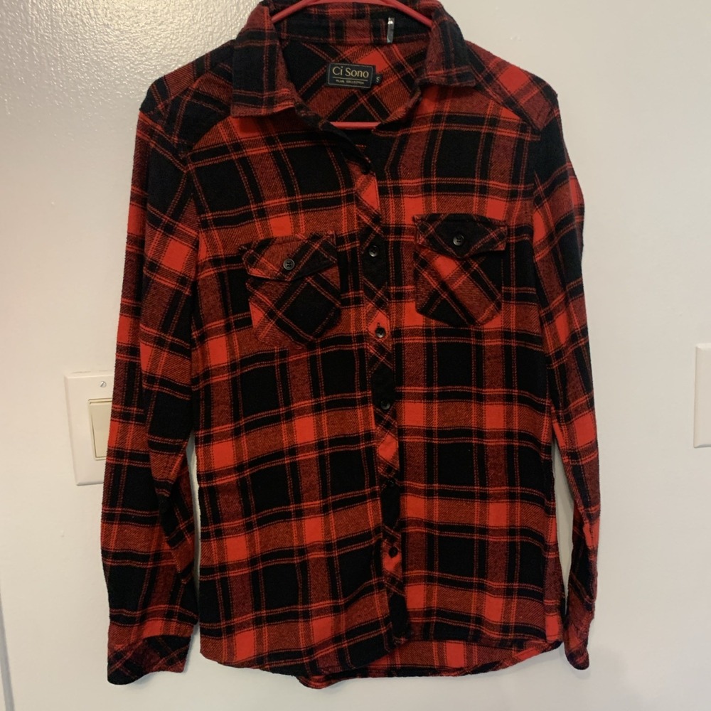 WOMENS Ci Sonó RED & BLACK PLAID LONG-SLEEVE Button Down FLANNEL SHIRT Small
